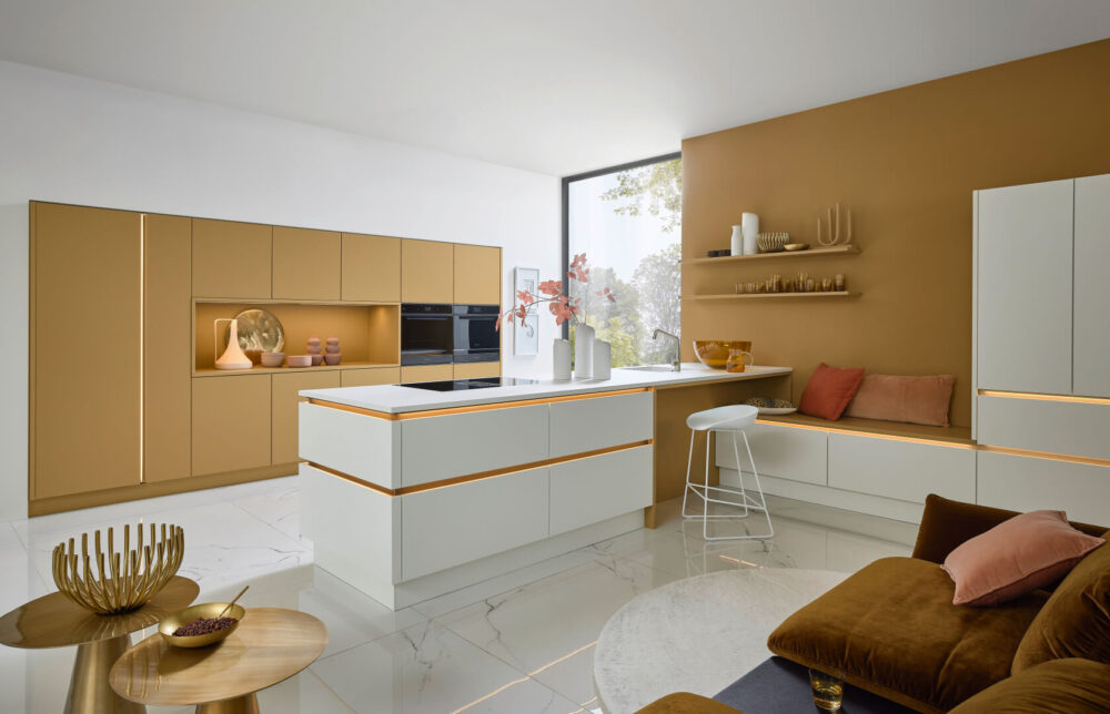 Nolte Design Inselküche Karamell Weiß