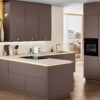 Nobilia Moderne Küche mit Halbinsel Berry matt